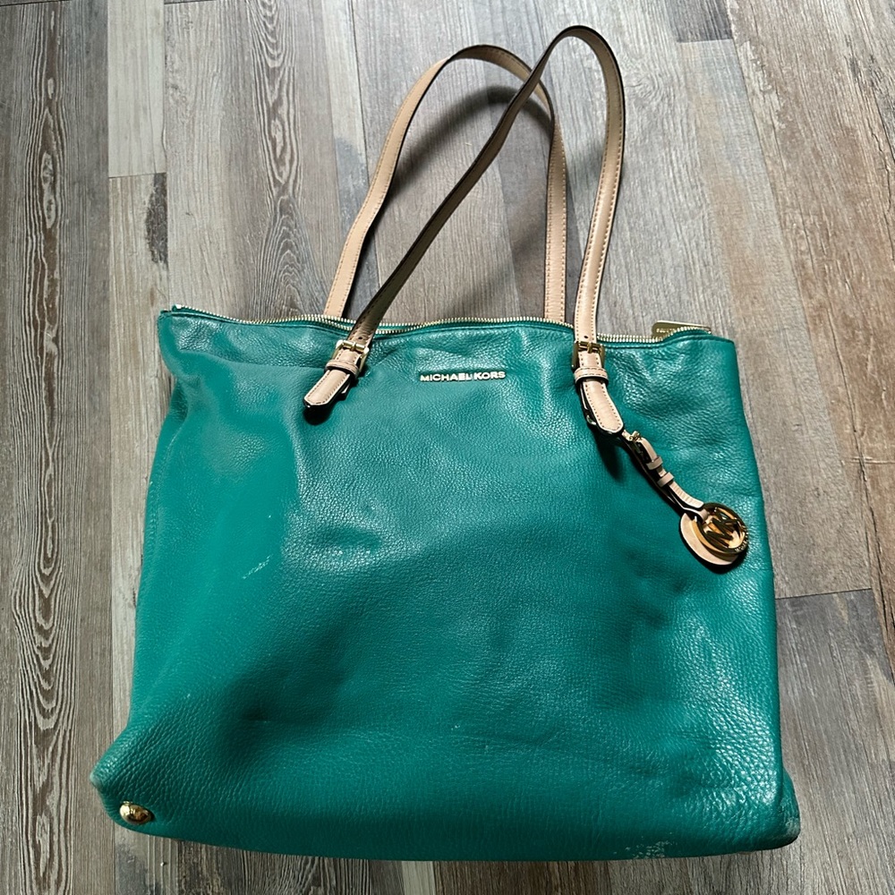 Michael Kors USED teal tote with zipper